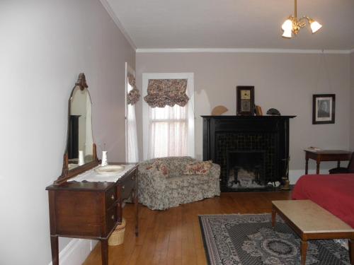 Lehmann House Bed & Breakfast - image 5