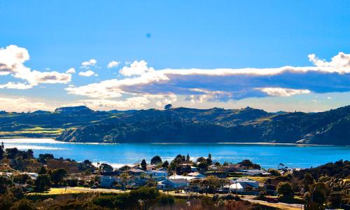 The Beach House on the Hill - Apartment - Raglan