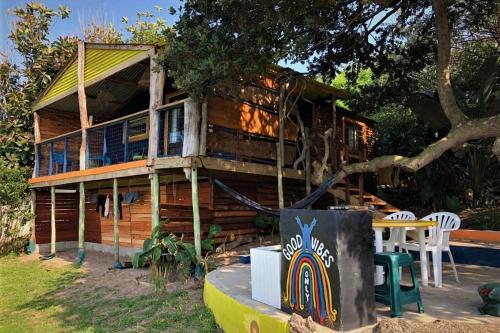 Blue Space Beach Shack in Pumula