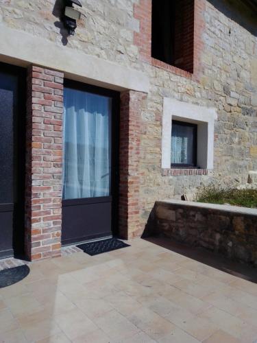 Зовнішній вигляд готелю, la grange du château (la grange du chateau) in Меркус