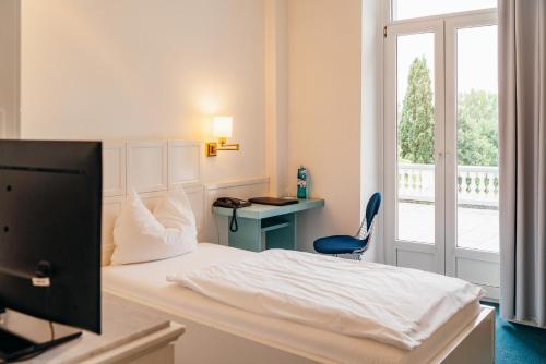 1 twin bed