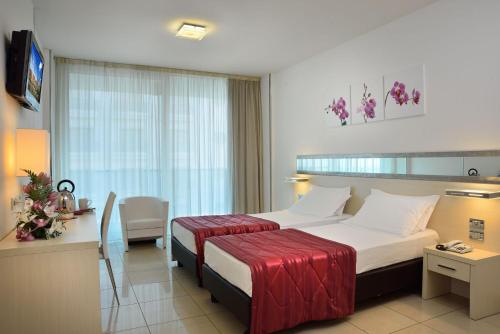 320747850 Mercure Hotel Rimini Artis