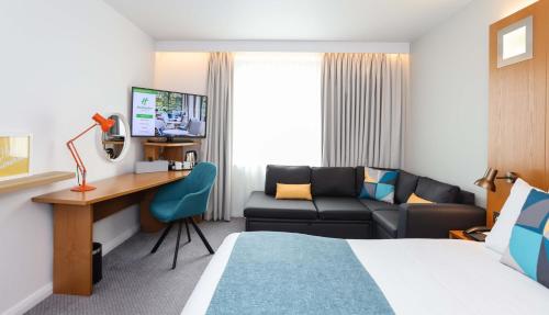 Holiday Inn Bournemouth an IHG Hotel - main image
