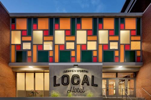 . Leavenworth Local Hotel