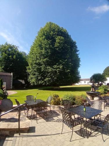 Dunadry Hotel And Gardens