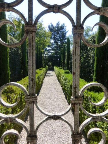 Exclusive Villa with stunning views. Private heated pool and beautiful gardens