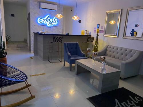 Hotel Anglo