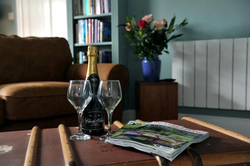 Beechurst Serviced Apartments Room Type - One-Bedroom Apartment