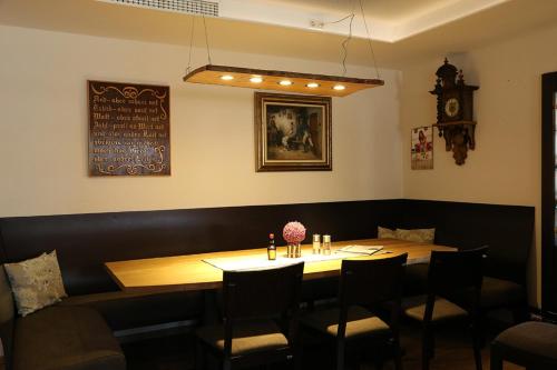 Restorāns, Zu Müllers Winkelhausen (Zu Mullers Winkelhausen) in Langenmosen