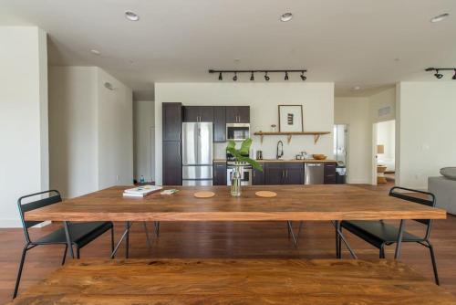 HOLIDAYS Are Better At The Beach LARGE4bed2bath