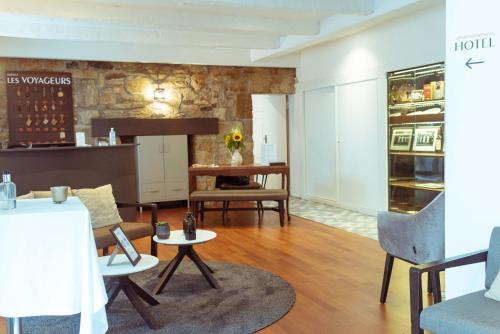 Logis Hôtel des Voyageurs