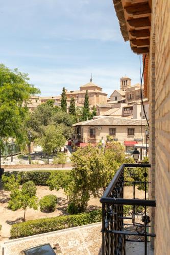  ToledoRooms VistaPark - Suites in Toledo