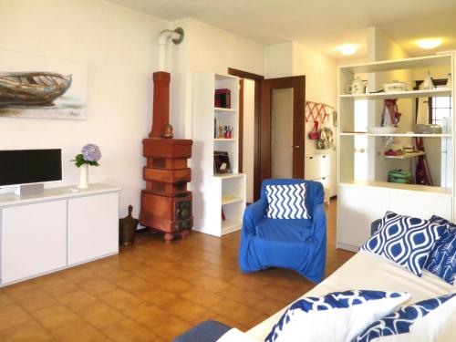 Apartment Lo Scoiattolo by Interhome in Belgirate