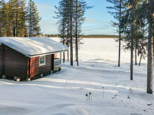 Holiday Home Ylikitkajärvi- kesäkumpu by Interhome