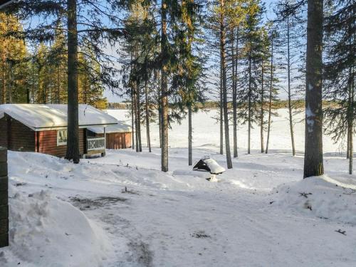 Holiday Home Ylikitkajärvi- kesäkumpu by Interhome