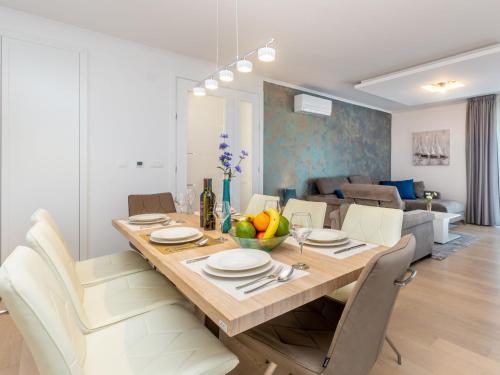 Villa Roko by Interhome in Ljutici