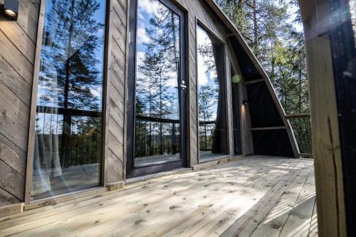 Haltia Lake Lodge nature boutique hotel & glamping in 埃斯波