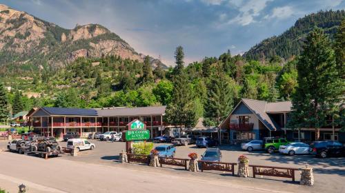 Box Canyon Lodge and Hot Springs - 숙소 외관