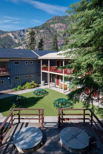 Box Canyon Lodge and Hot Springs