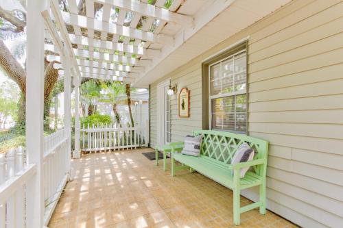 ระเบียง/ชานเรือน, Pirates Pointe Resort in รัสกิน (FL)