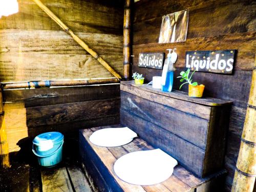 Bathroom, Kindiwayra Ecohostal in Puerto Asis
