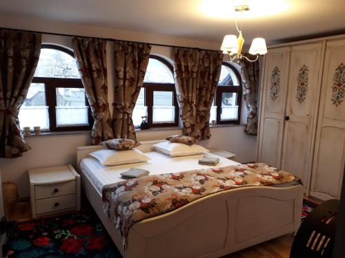 Accommodation in Comuna Stulpicani