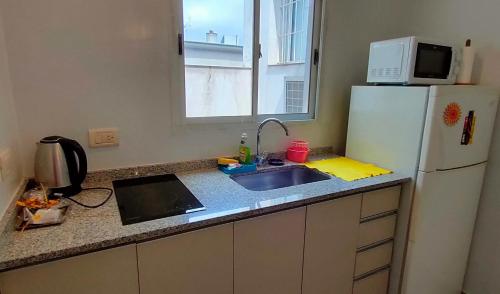 Kitchen, Apart Polonia II in Ciudadela