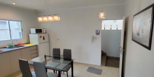 Kitchen, Apart Polonia II in Ciudadela