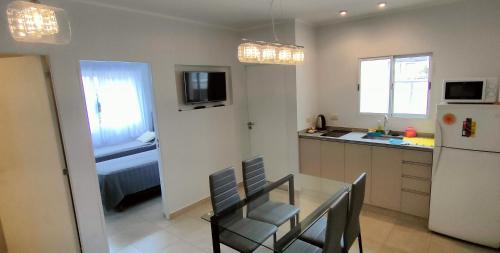 Kitchen, Apart Polonia II in Ciudadela