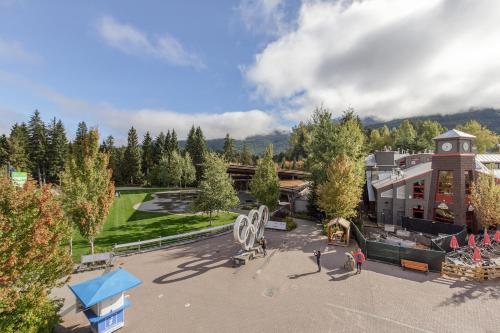Tyndall stone lodge by Cozystay signature Whistler in Whistler, Canada