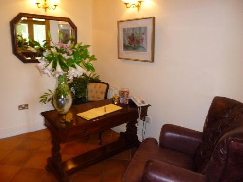 Loch Lein Country House - image 10