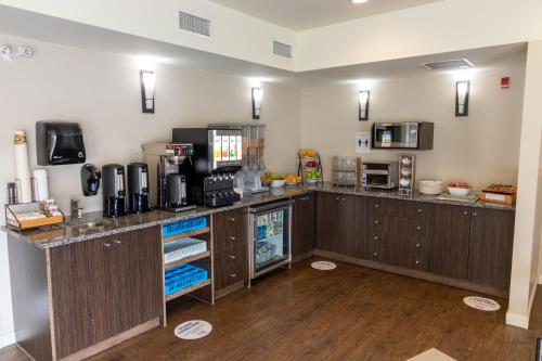 卡纳塔BC敏思布莱尔莫尔酒店