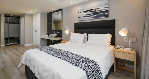 Piwah Tours & Accomodation