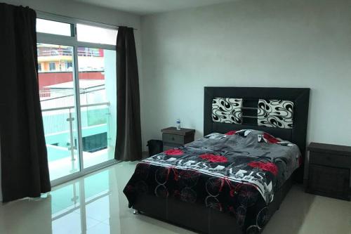 Casa minimalista tranquila y acogedora, con garage Casa minimalista tranquila y acogedora, con garage