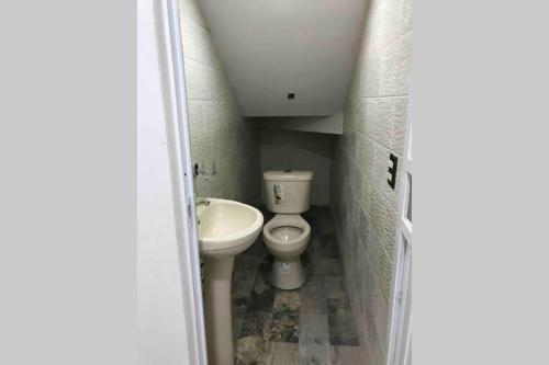 Casa minimalista tranquila y acogedora, con garage Casa minimalista tranquila y acogedora, con garage