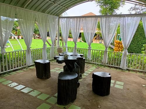 P.Paradise Hotel in Kamphaeng Phet