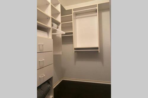 Eds Englewood Well Furnished Home in Englewood, USA