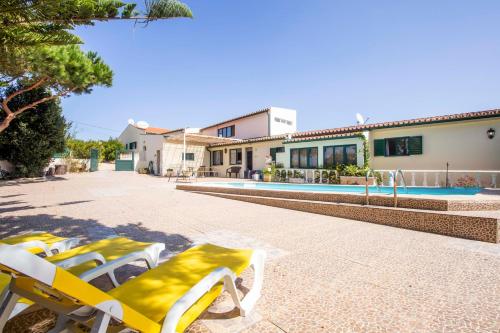  Private room at Casa Pedro in Raposeira, Pension in Raposeira