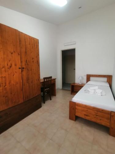 1 twin bed
