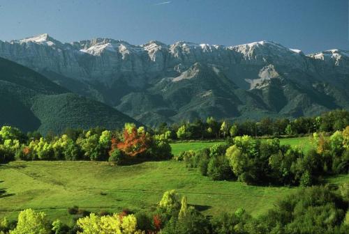 附近景點, Cal Pedrals II in 烏魯斯