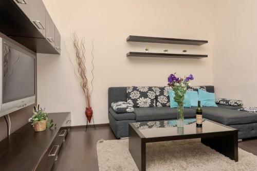 Corvina Apartment Budapest with FREE Private Parking