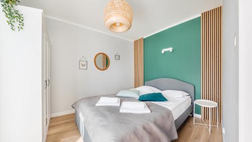 One-Bedroom Apartment image 3