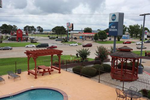 Best Western Lake Conroe Inn