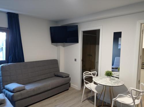 1 double bed, 2 sofa beds