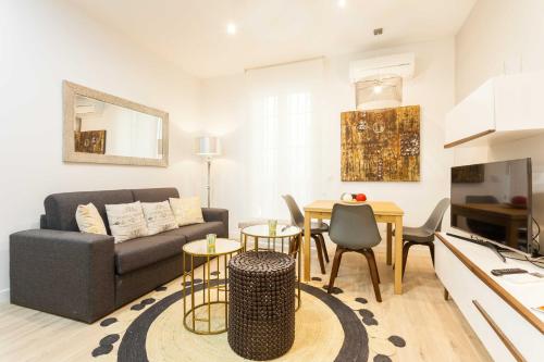 For You Rentals Puerta del Sol Apartments TEMPORAL PRE104B