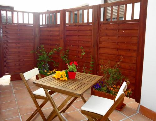 Apartamentos Turísticos Mauror - image 13