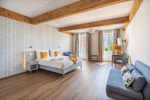 1 queen bed