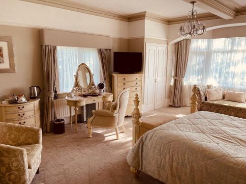 Nuthurst Grange Country House Hotel & Restaurant