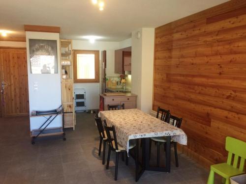 Appartement Montgenèvre, 3 pièces, 6 personnes - FR-1-445-17