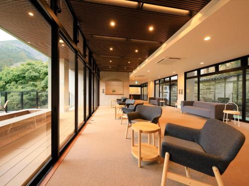 Лоби, Hot Spring Inn Hakone Suisen in Yumoto